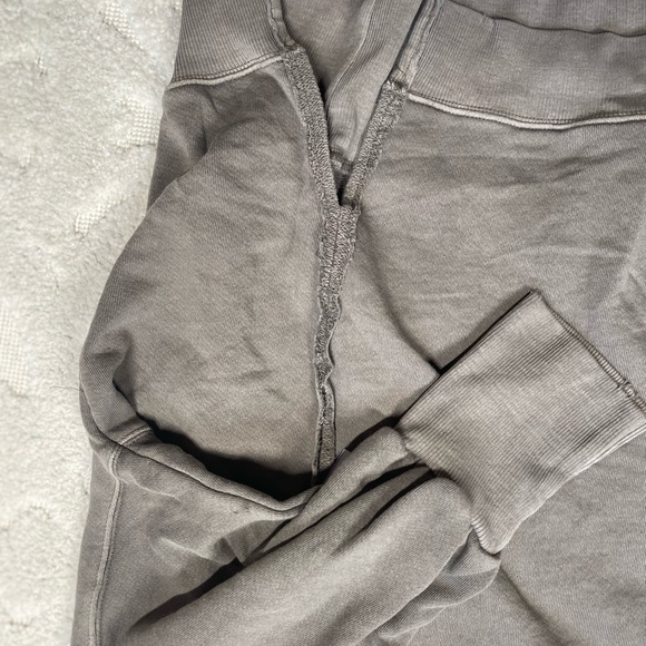 Free people / We The Free Camden Sweatshirt color- dolphin nwot - Picture 7 of 7